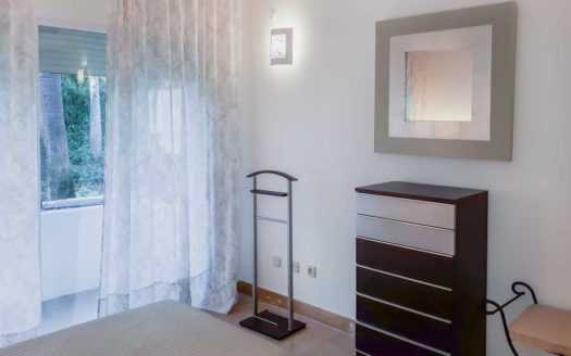 Apartamento de 2 dormitorios en  Benahavis