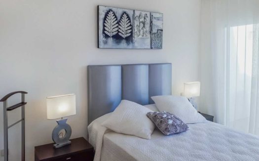 Apartamento de 2 dormitorios en  Benahavis