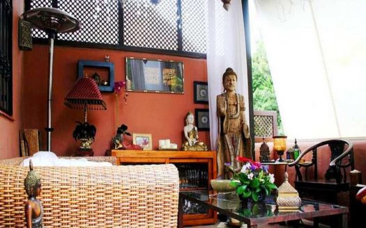 Ático de 2 dormitorios en Milla de Oro