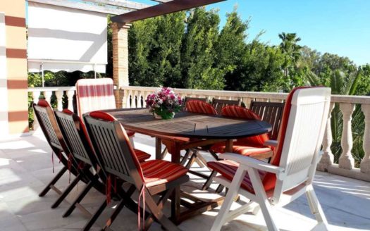 Villa de 5 dormitorios en Los Monteros