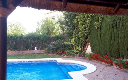 Villa de 5 dormitorios en Los Monteros