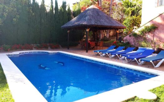 Villa de 5 dormitorios en Los Monteros