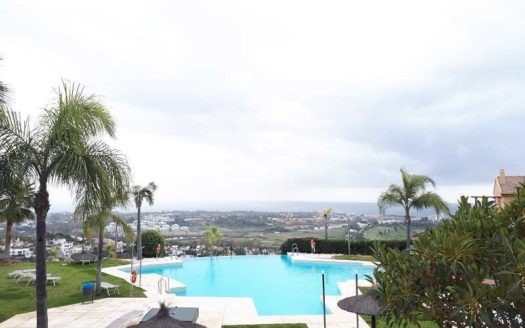Apartamento de 2 dormitorios en  Benahavis
