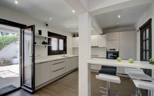 Villa de 6 dormitorios en Las Chapas