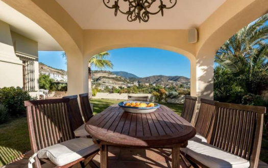 Villa de 5 dormitorios en El Herrojo