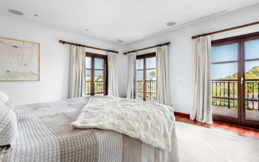 Villa de 5 dormitorios en El Herrojo