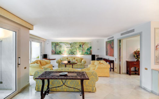 Apartamento de 5 dormitorios en Don Gonzalo