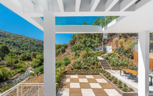 2 bedrooms Apartment in Benahavis