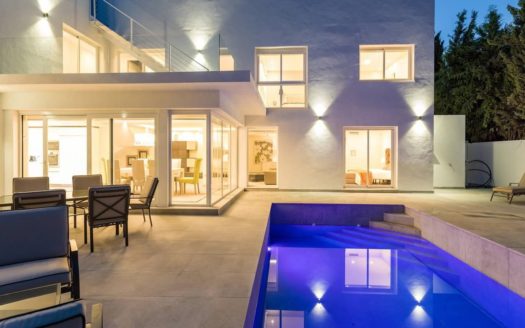 6 bedrooms Villa in Nueva Andalucia
