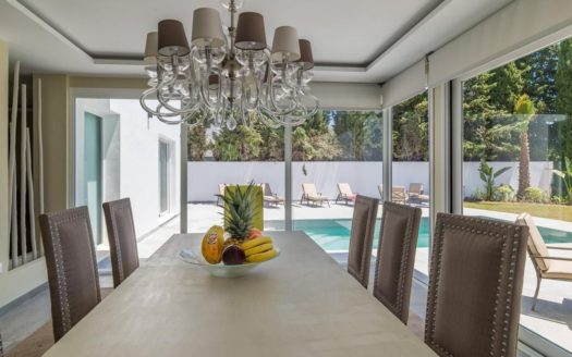 6 bedrooms Villa in Nueva Andalucia