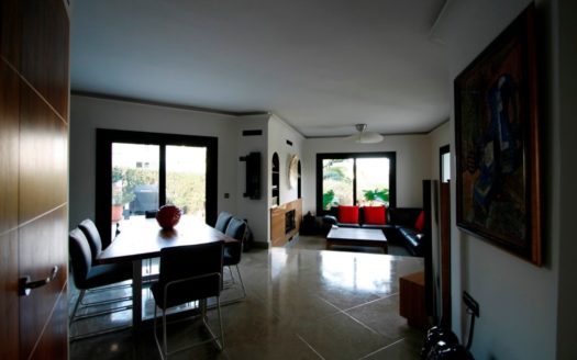 Villa de 5 dormitorios en Nueva Andalucia