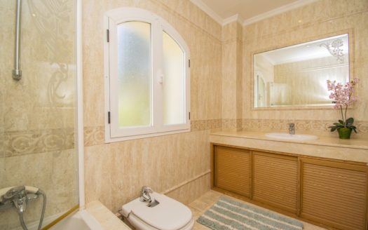 5 bedrooms Villa in Benahavis