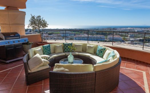 Ático de 3 dormitorios en Nueva Andalucia