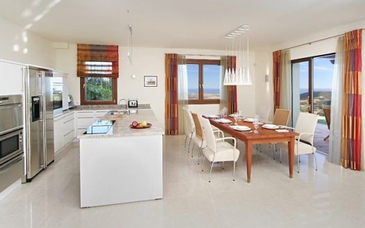 Villa de 6 dormitorios en  Benahavis