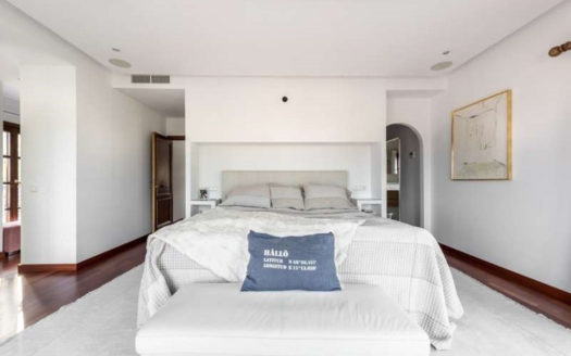 Villa de 5 dormitorios en El Herrojo