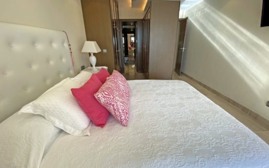 Apartamento de 3 dormitorios en Nueva Milla de Oro