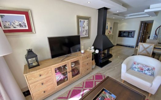 Apartamento de 3 dormitorios en Nueva Milla de Oro