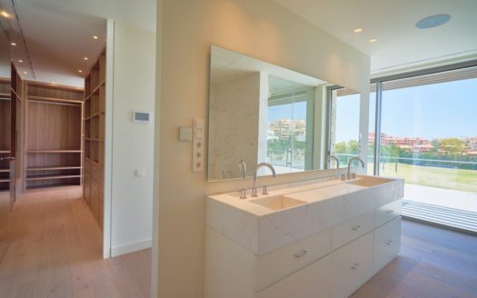 Villa de 5 dormitorios en  Benahavis