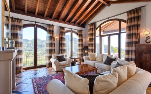 4 bedrooms Villa in Benahavis