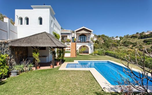 4 bedrooms Villa in Benahavis