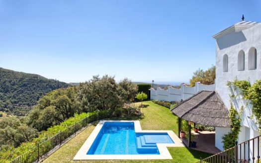 4 bedrooms Villa in Benahavis