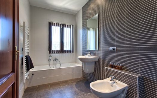 4 bedrooms Villa in Benahavis