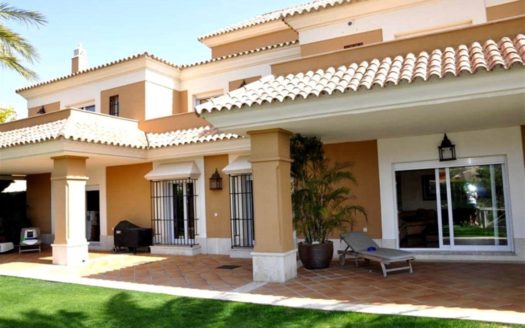 6 bedrooms Villa in Santa Clara Golf