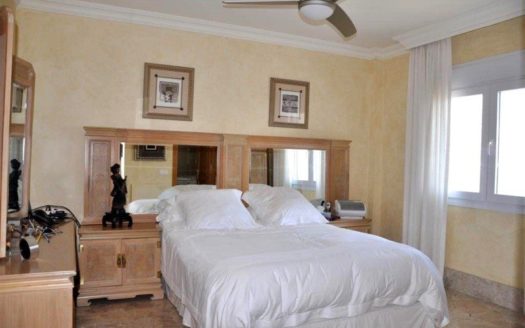 6 bedrooms Villa in Santa Clara Golf