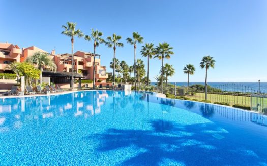 Ático de 3 dormitorios en Nueva Milla de Oro