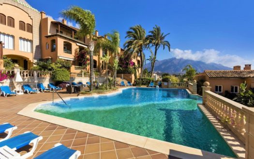 3 bedrooms Apartment in Nueva Andalucia