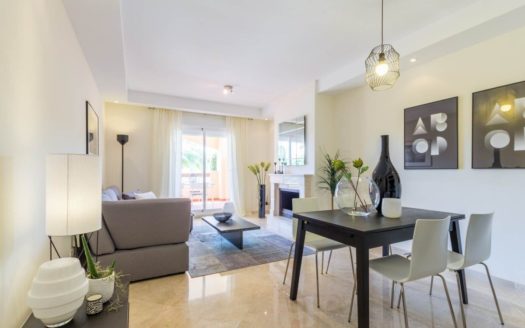 2 bedrooms Apartment in Nueva Andalucia