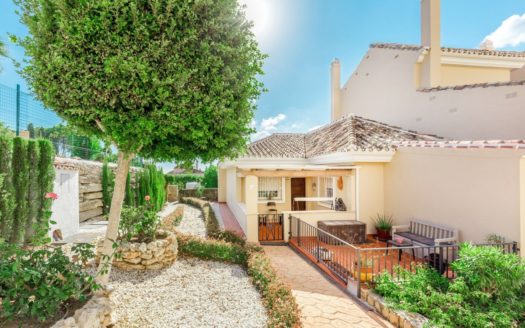 2 bedrooms Apartment in Nueva Andalucia