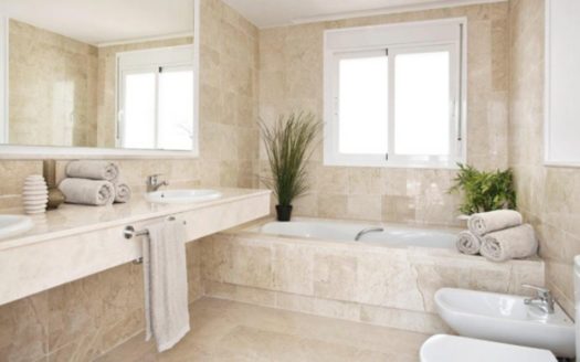 2 bedrooms Apartment in Nueva Andalucia