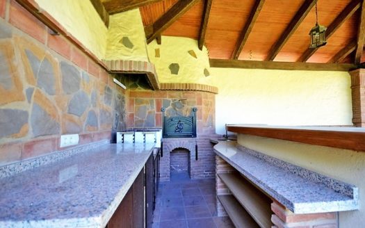 Villa de 4 dormitorios en Nueva Milla de Oro