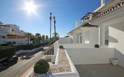 3 bedrooms Apartment in Nueva Andalucia