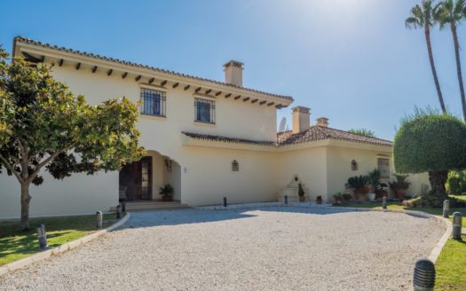 5 bedrooms Villa in Nueva Andalucia