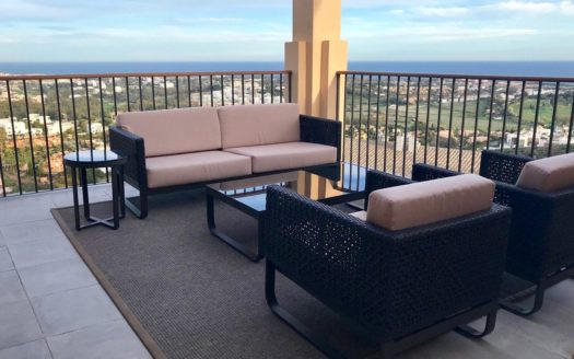 2 bedrooms Apartment in Benahavis