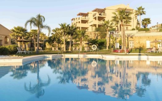 2 bedrooms Apartment in Benahavis