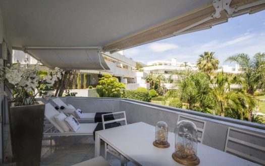 4 bedrooms Apartment in Nueva Andalucia