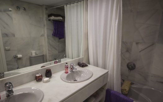 4 bedrooms Apartment in Nueva Andalucia