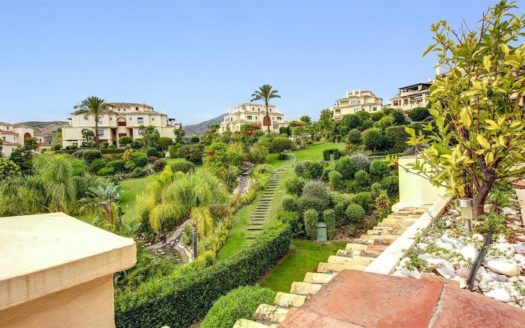 3 bedrooms Apartment in Benahavis