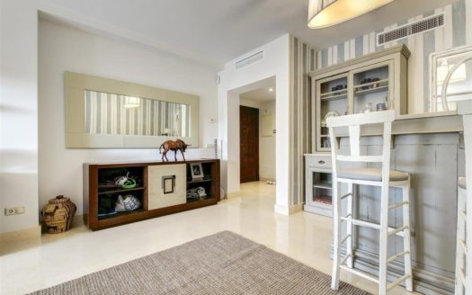 3 bedrooms Apartment in Benahavis