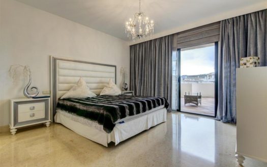 3 bedrooms Apartment in Benahavis