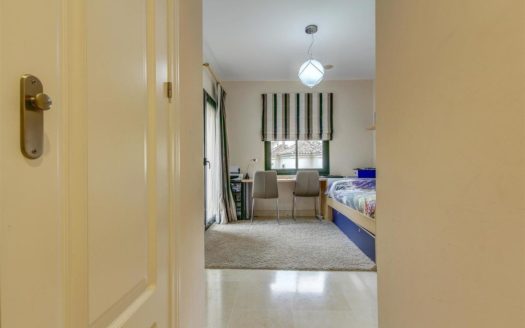 3 bedrooms Apartment in Benahavis