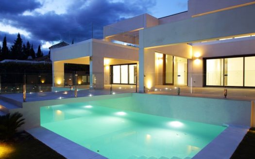 5 bedrooms Villa in Guadalmina Alta