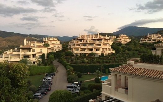 2 bedrooms Apartment in Benahavis