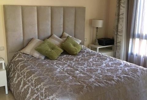 2 bedrooms Apartment in Benahavis