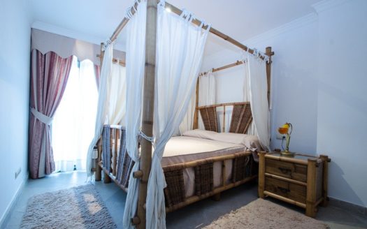 Apartamento de 2 dormitorios en Nueva Milla de Oro