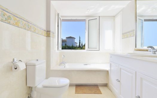 4 bedrooms Villa in Nueva Andalucia