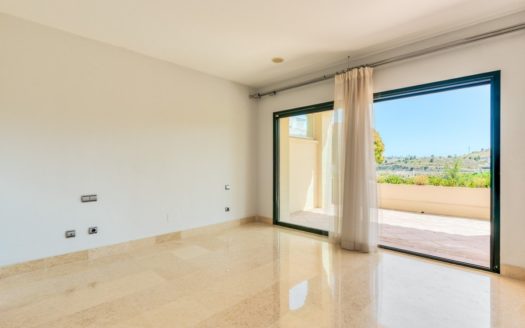 Apartamento de 2 dormitorios en  Benahavis